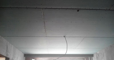 Монтаж гипсокартона на потолке